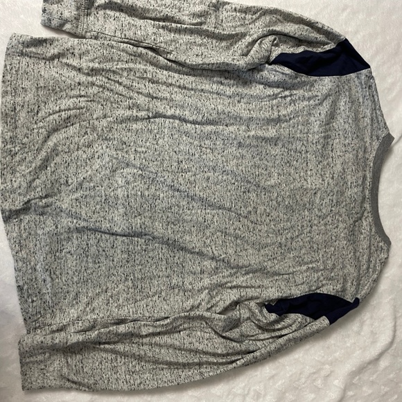 Simply Styled gray with one blue stripe Youth L (14/16) long sleeve shirt - Picture 3 of 3